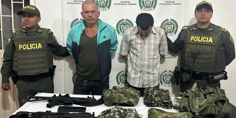 Capturados dos hombres que usaban uniformes militares para delinquir en zona rural de El Colegio, Cundinamarca

