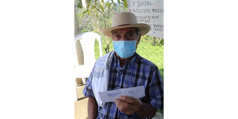 Gobernador hace llamado urgente al Ministro de Salud para aumentar vacunación contra el Covid 19


