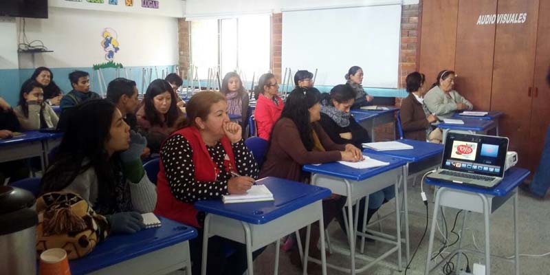 Trescientos cundinamarqueses cursan diplomado sobre empresarismo














































