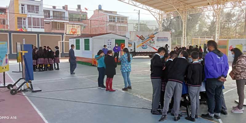 A Villapinzón también llegó exhibición de la Unidad Móvil de Ciencia y Tecnología para la Gestión del Riesgo de Desastres





