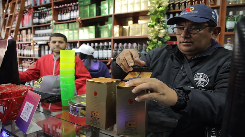 Mano dura a la venta de licor adulterado en Cundinamarca


