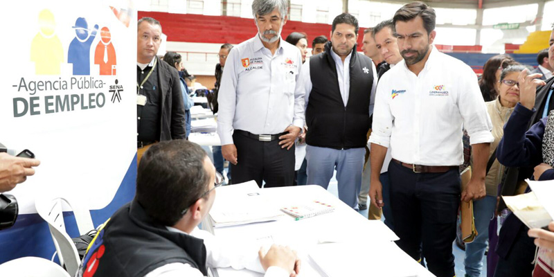 "Empleo sí hay.  Más de tres mil vacantes en Funza a través del SENA
































