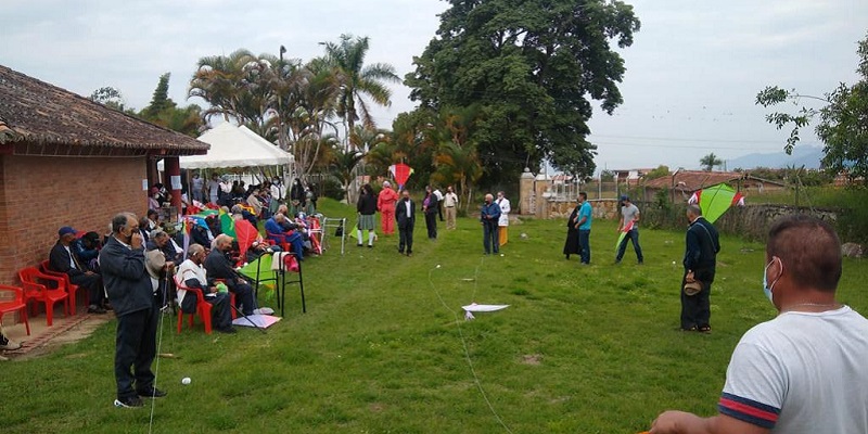 Festival de cometas en celebración del mes del adulto mayor










