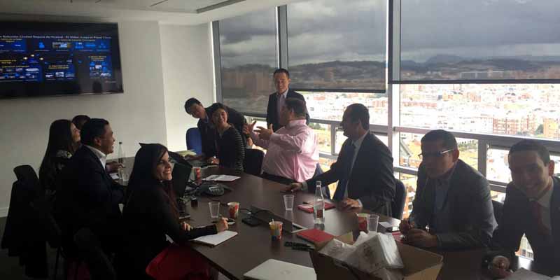 Reunión con delegación china para modernizar la sala de crisis de la Gobernación de Cundinamarca


