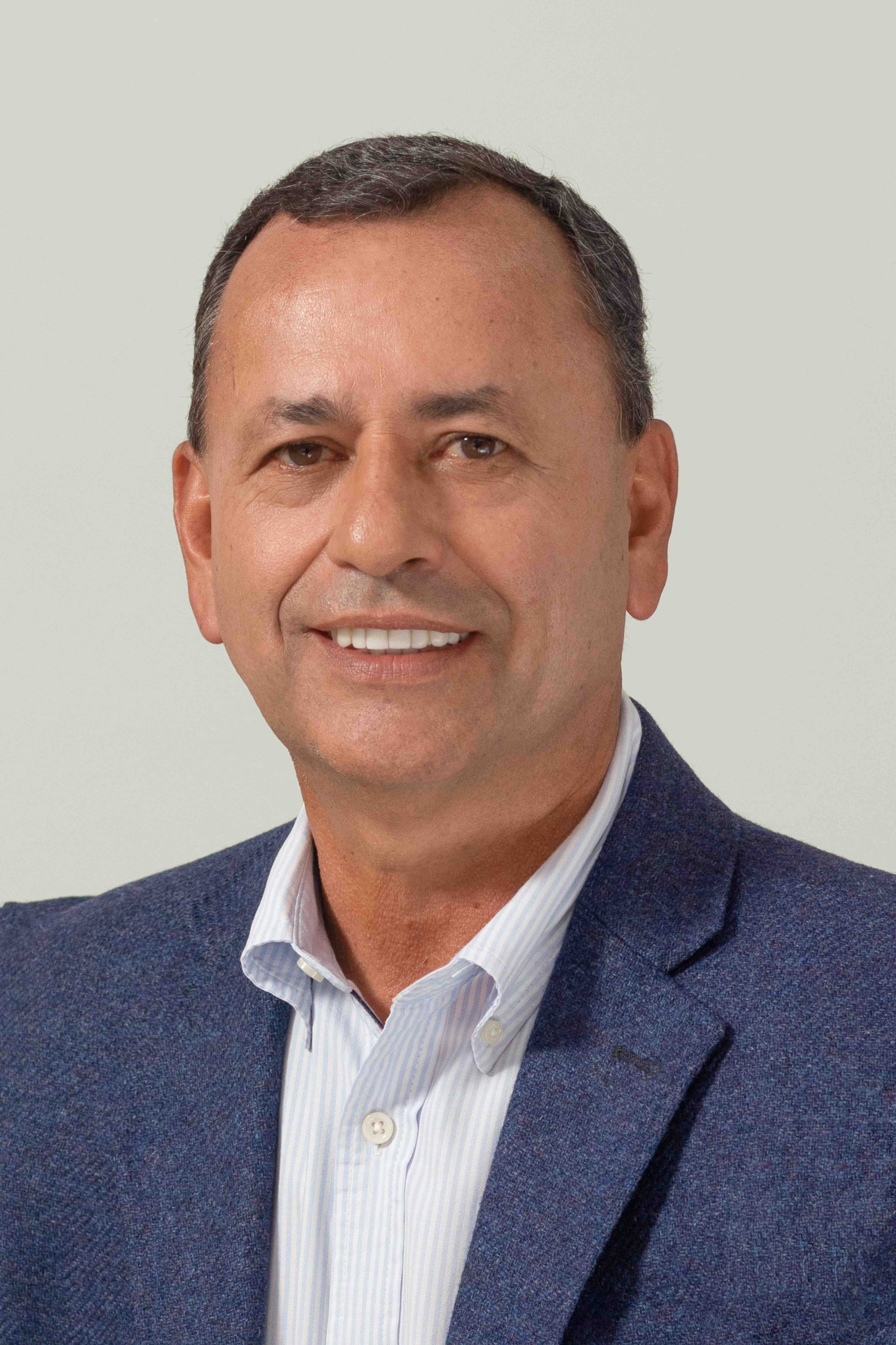 Carlos Alberdi Velásquez Garzón