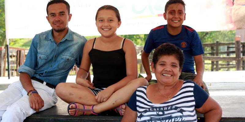 Viotá reunió a población VCA de cinco provincias cundinamarquesas





































































