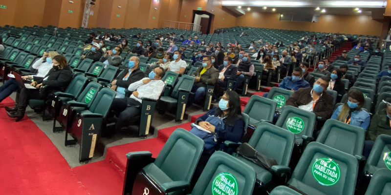 Productores rurales se actualizan en registro, autorización y certificación de predios agropecuarios ante el ICA



