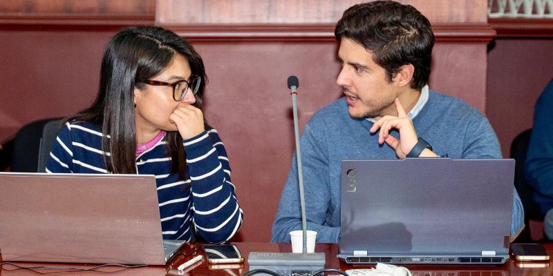 Siete sectores se unen para trazar la hoja de ruta en ciencia e innovación de Cundinamarca
















-
























































































