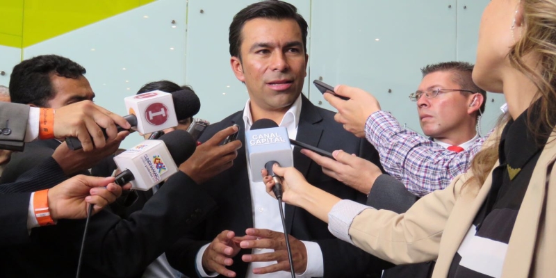 En la Sabana habría suelo para 500 mil viviendas”: gobernador Jorge Rey 
