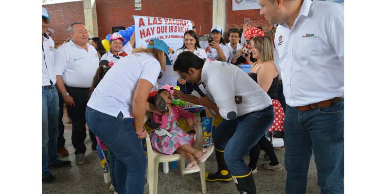 Cundinamarca superó metas de vacunación en jornada nacional































