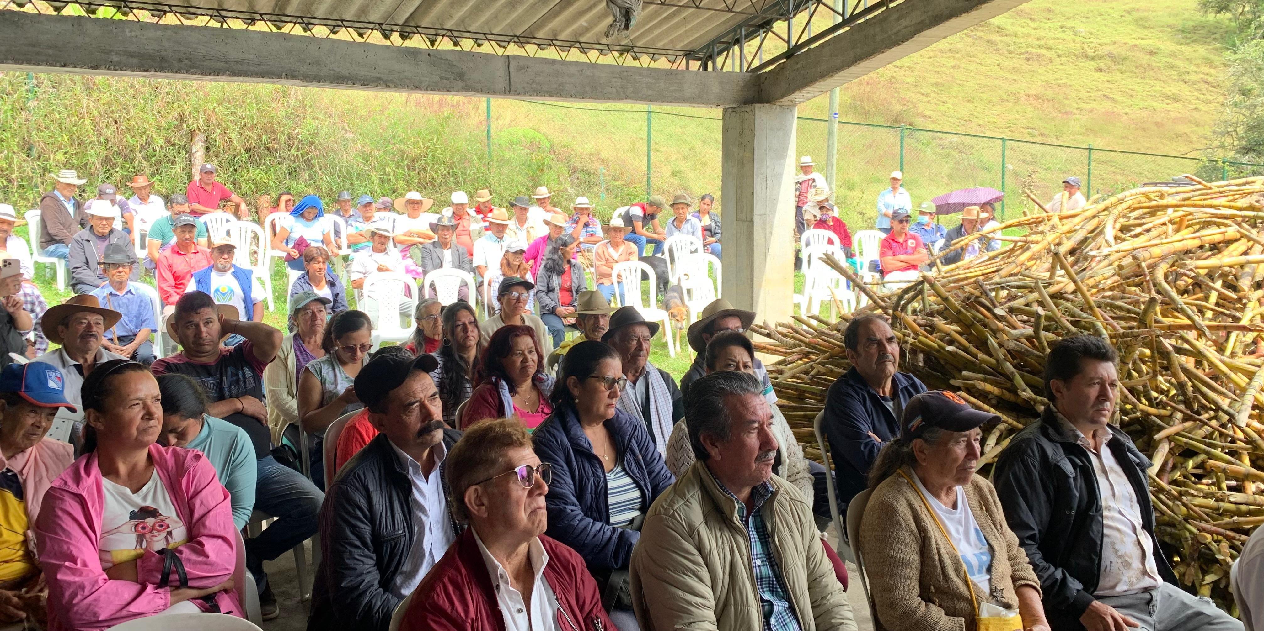 La Agencia Catastral de Cundinamarca fortalece la interlocución y participación ciudadana en Manta