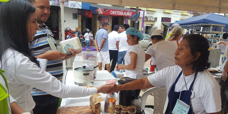 Las mujeres emprendedoras se reunieron en La Mesa

