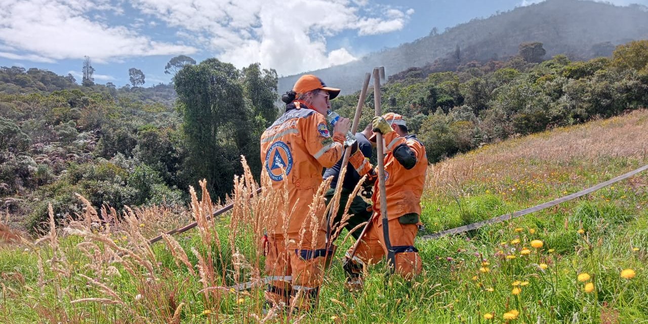 Gracias a la unión de todas las fuerzas fue controlado al 100% el incendio en Soacha 

