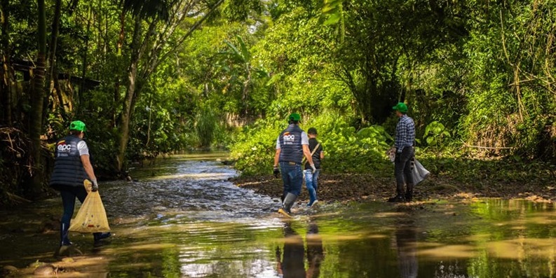 Más de 200 personas participaron en la jornada de limpieza de la cuenca del río San Francisco de Guaduas
