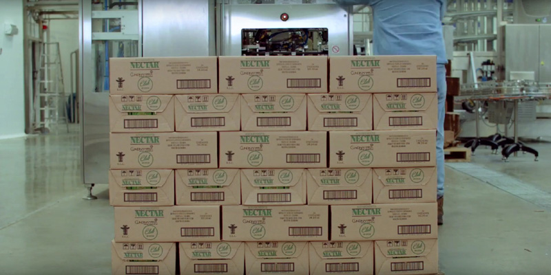 Aguardiente Néctar y Ron Santafé, a Estados Unidos













 









