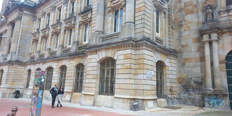 Culmina limpieza de fachada del Palacio San Francisco, edificio icónico de Cundinamarca en Bogotá