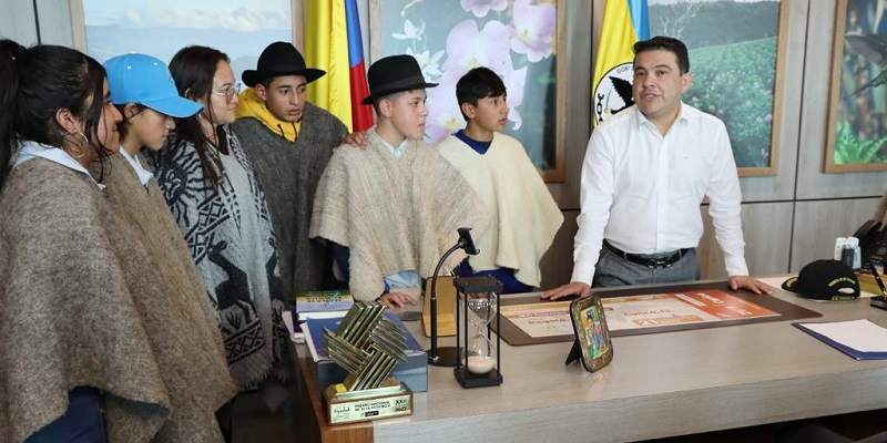 Gobernador destacó trabajo de equipos ganadores de CACTI