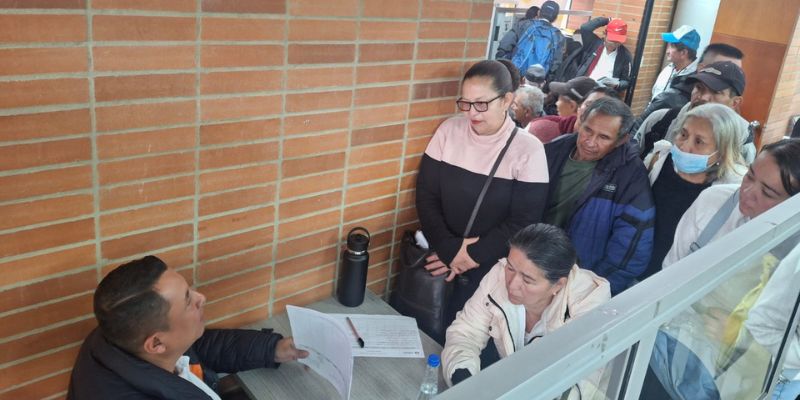 Gobernación de Cundinamarca impulsa acceso informado a vivienda para población vulnerable en Soacha