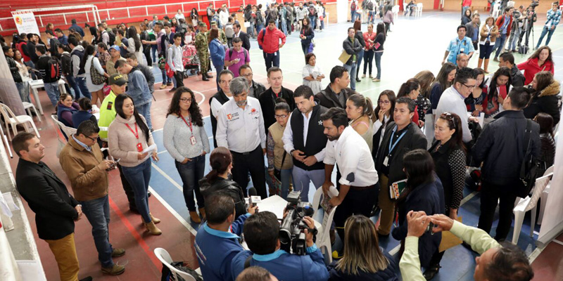 "Empleo sí hay.  Más de tres mil vacantes en Funza a través del SENA
































