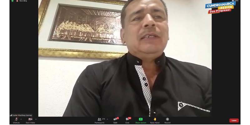 Con una cena virtual el Gobernador Nicolás García reconoció el trabajo del equipo de vacunación